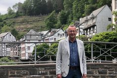 Kurt Victor (FDP) will Bürgermeister in Monschau werden. Er will die Verwaltung moderner machen, das Pendeln reduzieren und die Umwelt schonen. Foto: T. Förster