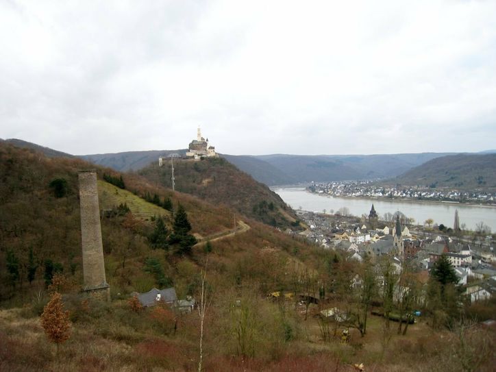 Blick auf die Marksburg