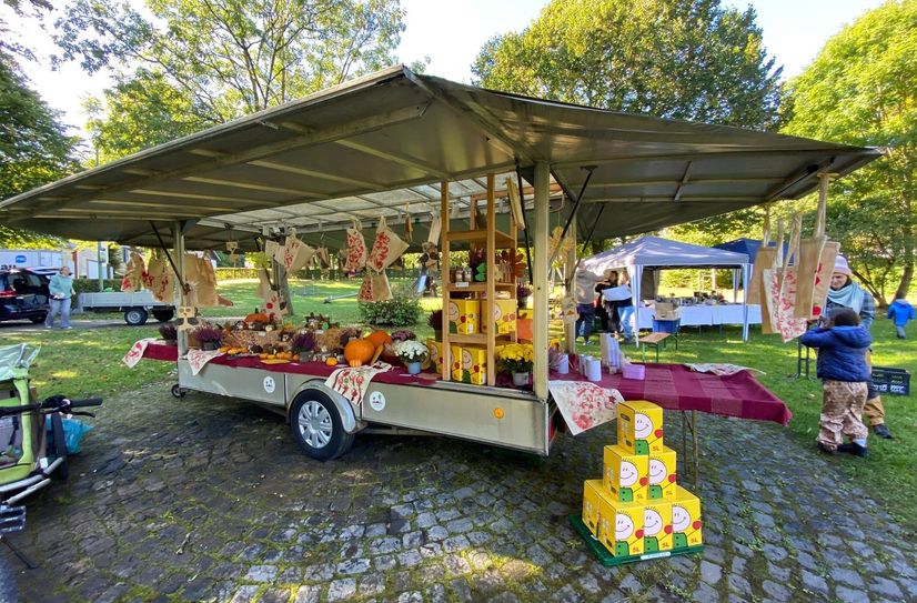 Obst gesammelt, Saft gepresst und für den Förderverein verkauft - das haben die Kids der Steckenborner Kindertagesstätte zum Obsttag.