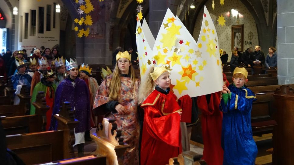 Der Ausdendungsgottesdienst für die Sternsinger fand in der Kirche St. Laurentius in Ahrweiler statt. Foto: Bistum Trier