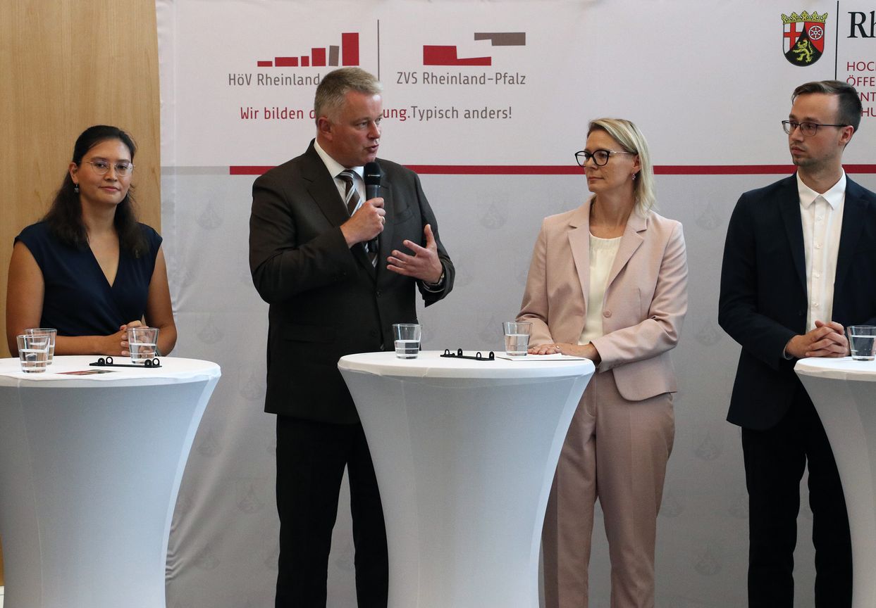 Zu den Gästen in Mayen gehörte auch Ministerpräsident Gordon Schnieder.
