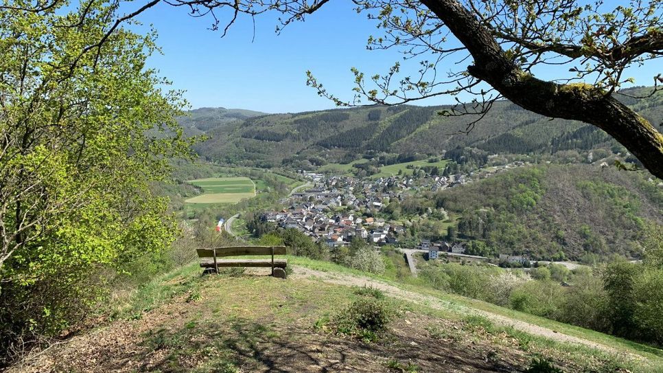 Blick auf Hönningen.