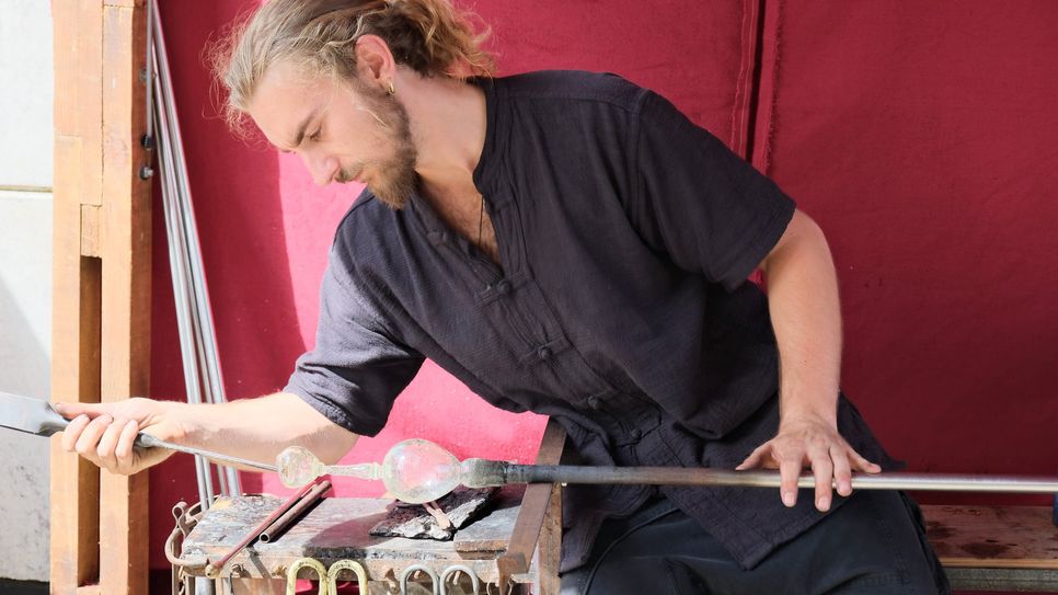 Mittelalterliches Handwerk und Burgspiele sorgen auf der Burg Vianden für Stimmung