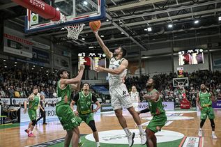 Behnam Yakchali war mit 14 Punkten der Topscorer bei den Moselstädtern.