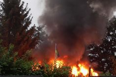 Am Samstagmorgen gegen 6:40 Uhr musste die Feuerwehr zu einem Brand in der Kleingartenanlage in Trier-Kürenz ausrücken. Fotos: Agentur Siko