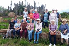 Die Mitglieder des Vereins plus/minus 60 aktiv verbrachten einen ereignisreichen und informativen Tag bei den Gödenrother Gärten.