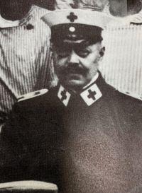 Dr. Robert David hatte auf der Bahnstraße eine ärztliche Praxis und war der "beliebte Mechernicher Hausarzt". Auf diesem Bild trägt er seine Unform aus dem ersten Weltkrieg.