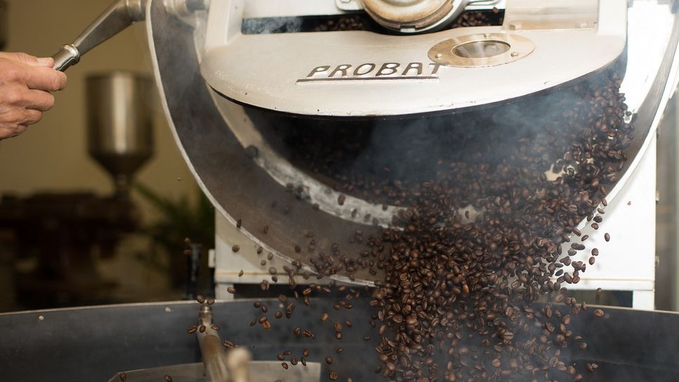 In dieser Trommel werden die Kaffeekirschen bis zum gewünschten Röstgrad geröstet.