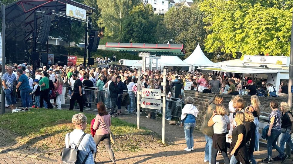 Der Prümer Sommer Platz war an jedem Donnerstag immer gut gefüllt. Besonders natürlich am letzten Abend als Kasalla zu Gast war.