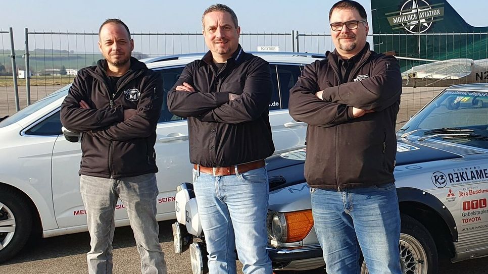 Von links: Daniel Nels (KFZ Mechaniker), Wolfgang Klauck (Geschäftsführer) und Frank Klein (Werkstattleiter).