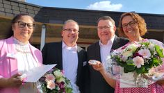 v.l.n.r.: Bernhilde Schommer (stellv. Einrichtungsleitung), Michael Puhl (Einrichtungsleitung), Stephan Gerber (Pastor), Anne Fritzen (Bereichsleiterin) bei der Verleihung des Goldenen Ehrenzeichens des Deutschen Caritasverbandes