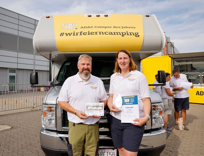 Martin und Tanja Gorges aus Eulgem freuen sich über ihren dritten Platz im Bundesfinale des Wettbewerbs "Camper des Jahres".