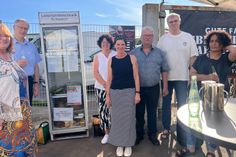 von links
Elke Bulger, Martin Backes, Anke Grünen, Petra Prieß, Vitus Blang, Frank Bulger,
Hewaida Densborn. Weitere Teammitglieder - Petra Homann, Evi Zuleger, Peter
Schwalbach