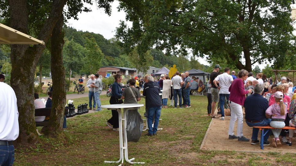 Insgesamt  sechs Aktionspunkte zwischen Büllingen und Jünkerath entlang des Kyyllradweges, laden die Teilnehmenden  am Radaktionstag zu Erfrischungen und Aktionen ein.