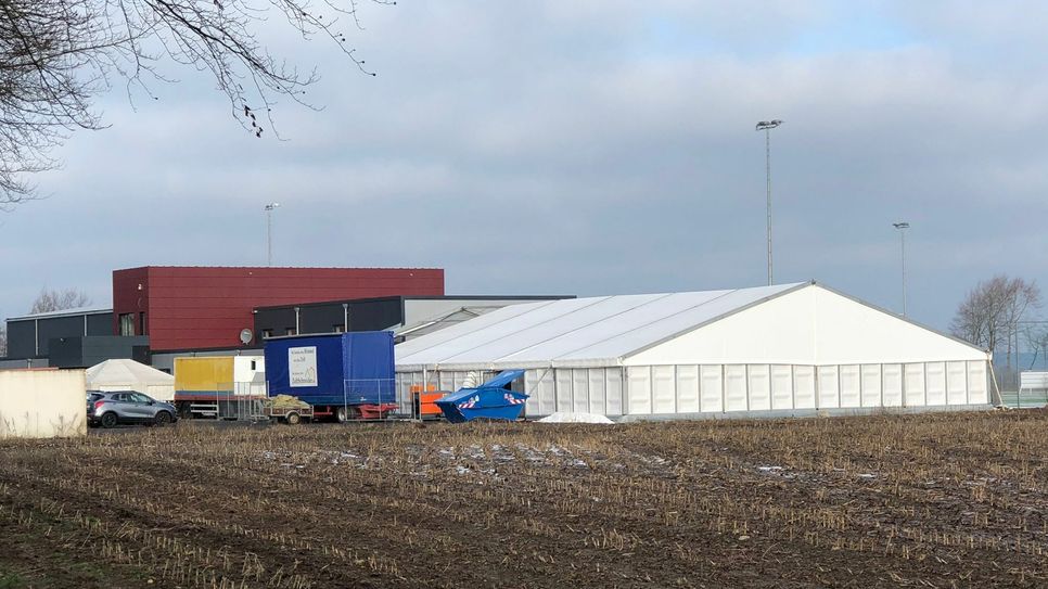 Aus der Ferne sieht es fast schon wieder aus, als wäre nie etwas passiert. Fotos: T. Förster