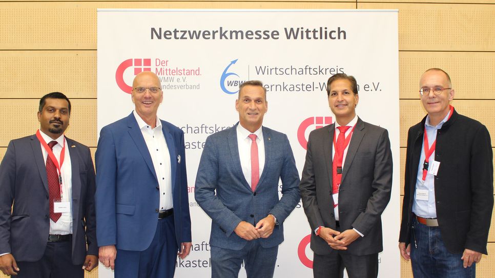 v.l.n.r.: Daniel Raja (BVMW Indien), Hans-Peter Pick (BVMW Trier-Eifel Mosel), Joachim Rodenkirch (Stadtbürgermeister Wittlich), Vinod Kumar (Konsul der indischen Botschaft Frankfurt a.M.) und Frank Weigelt (Wirtschaftskreis Bernkastel-Wittlich)