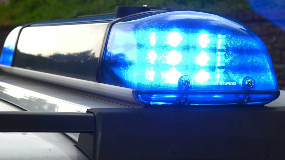 Nach einem Hausbrand in Schleiden-Oberhausen ermittelt der polizeiliche Staatsschutz wegen eines Hinweises auf einen fremdenfreindlichen Hintergrund.