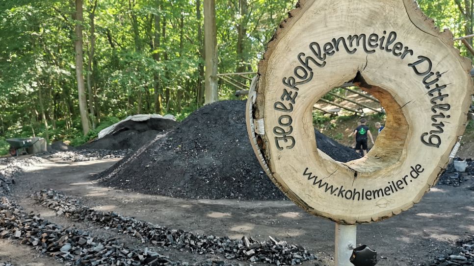 Im Jubiläumsjahr seines 20jährigen Bestehens feiert der Nationalpark Eifel mit seinen Gästen den Europäischen Tag der Parke im Rahmen der Düttlinger Meilertage.