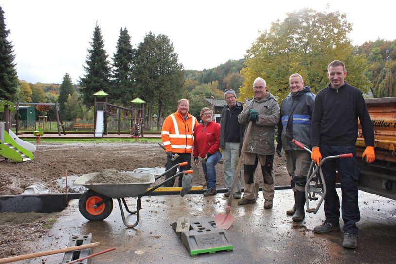 Rund 1000 Arbeitsstunden haben die Ehrenamtlichen eingebracht und sich auch von schlechtem Wetter nicht abhalten lassen.