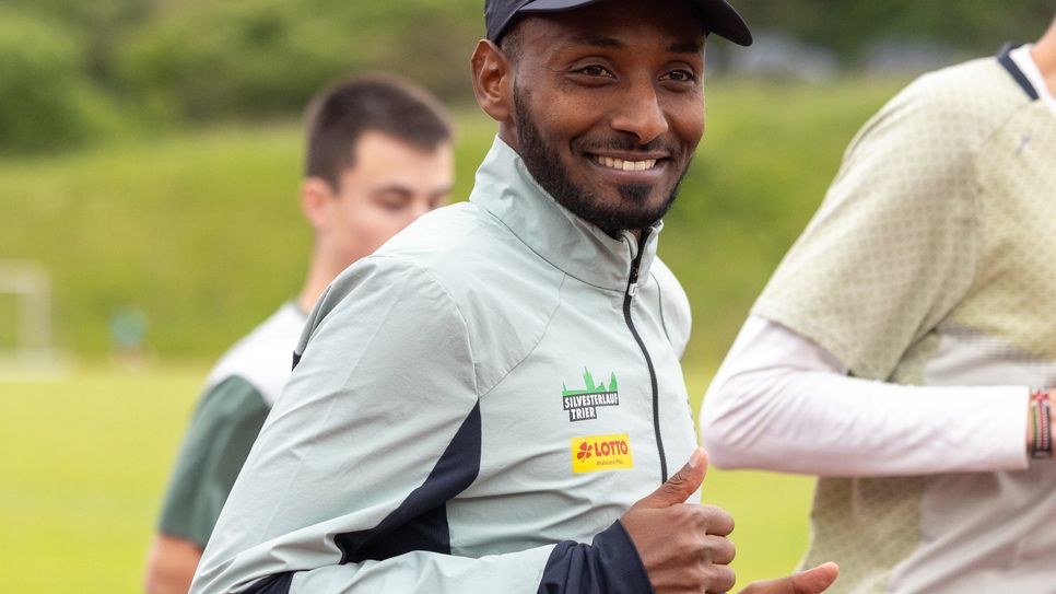 Samuel Fitwi freut sich auf sein Heimspiel über 25 Runden im Trierer Moselstadion.