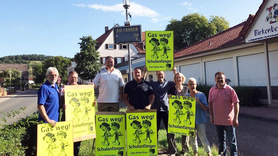 Die Plakat-Aktion führt die Roxheimer SPD zum zehnten Mal durch. Foto: privat