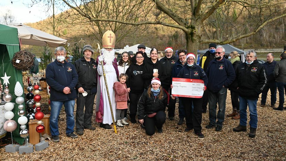 Jedes Jahr fördert das Nikolaus-Team Bremm ein anderes Kind aus der Region, das Hilfe benötigt. Die diesjährige Spende geht an Jeremy aus Düngenheim.