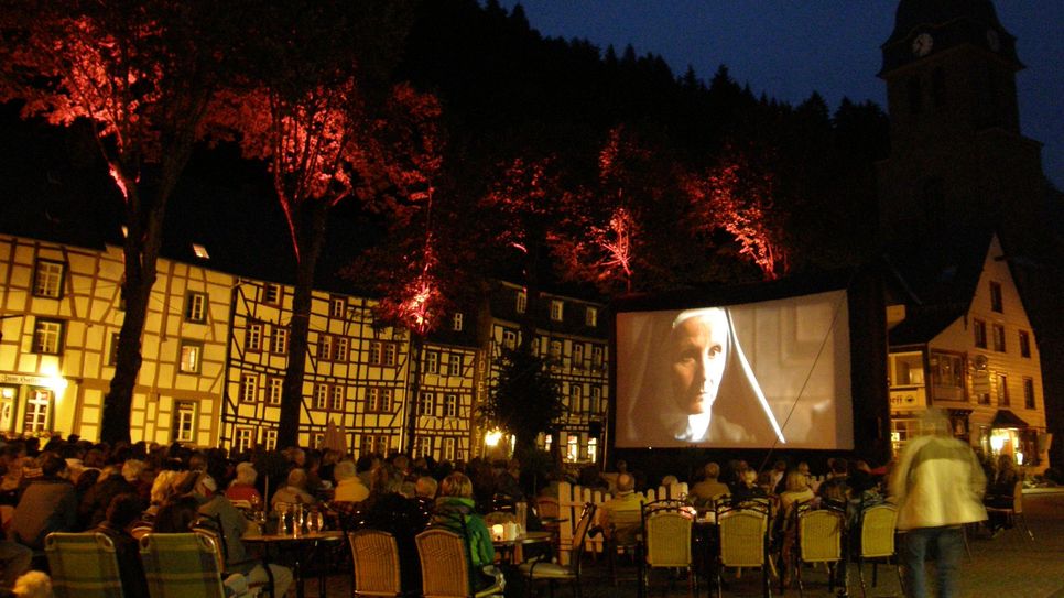 Monschaus Marktplatz wird am 16. Juli zum Filmschauplatz: Zu sehen ist »À la Carte - Freiheit geht durch den Magen«, ein französisch-belgischer Kinofilm aus dem Jahr 2021.
