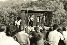 Ein Blick in die Vergangenheit: Fasia Jansen 1964 auf der ersten Waldeck-Open-Air-Bühne.