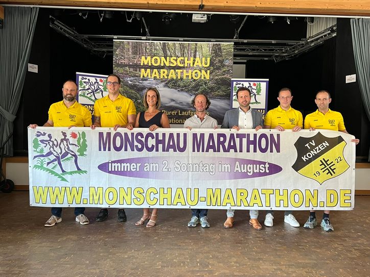 Organisatoren, Athleten und Sponsoren des Monschau-Marathon freuen sich auf die 46. Auflage des Kultlaufs, der mit seinem großen Rahmenprogramm vom 9. bis 11. August auf den Konzener Dorfplatz lockt.