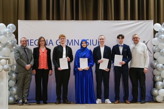 Levin Lukas, Aisha Arnaout, Leander Dani und Tim Valentin wurden ausgezeichnet.