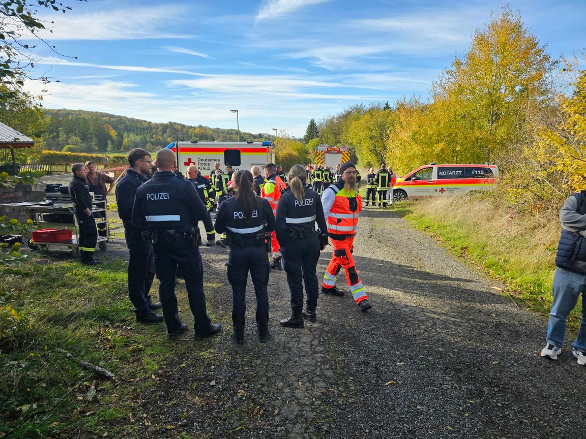 Ein Notruf wegen eines vermeintlichen Flugzeugabsturzes löste am Donnerstagmorgen einen Großeinsatz der Rettungskräfte in und um Daun aus.