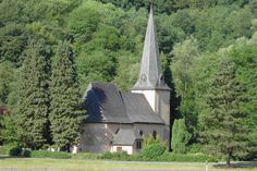 Außenansicht der Kapelle Heinzerath.