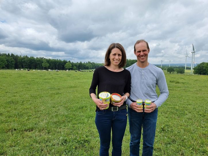 Marlene und Jochen Franke vom Eschenhof stellen ihr Eis selber her.