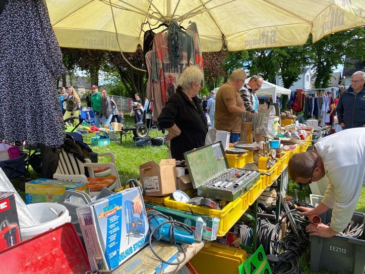 Der Floh- und Trödelmarkt findet immer großen Anklang.