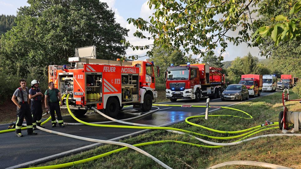 150 Einsatzkräfte waren vor Ort.