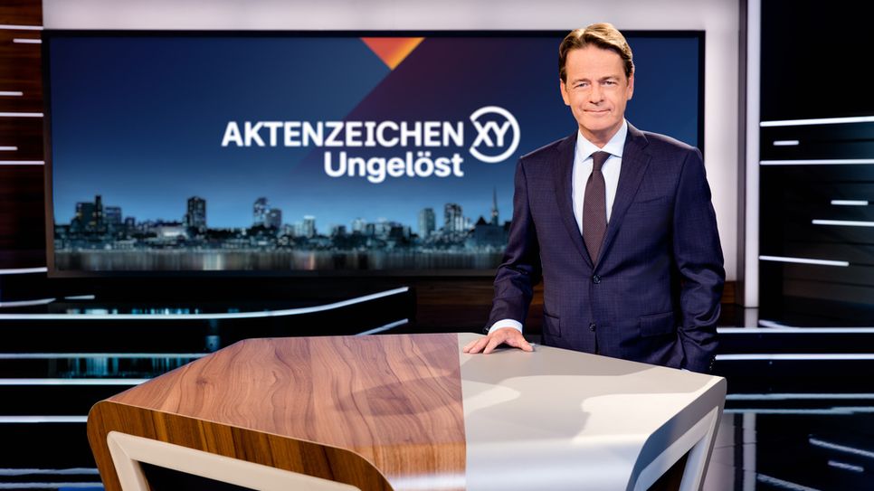 Rudi Cerne moderiert die ZDF-Sendung Aktenzeichen XY...Ungelöst