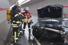 Im Tunnel zwischen Roxheim und der Bundesstraße 41/ Anschlussstelle Rüdesheim ereignete sich ein schwerer Verkehrsunfall. Fotos: Feuerwehr VG Rüdesheim