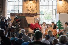 Die neu gegründeten Kindertheatergruppe "Hokus-Pokus-Glockenbühne" in der Kulturgießerei Saarburg.