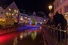 Ein nachhaltiges und weihnachtliches Lichtermeer erwartet die Besucherinnen und Besucher auf dem diesjährigen Weihnachtsmarkt in Saarburg.