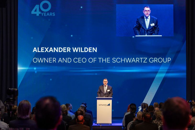 Alexander Wilden, Inhaber und Geschäftsführer der schwartz Gruppe, gewährte einen Einblick in die 40-jährige Geschichte des Unternehmens.