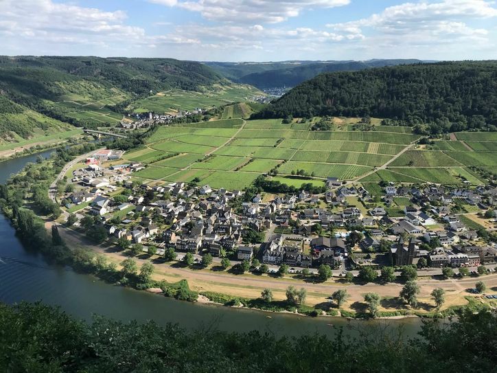 In Ernst wird 2021 ein kleines, aber ganz besonderes Weinfest gefeiert.