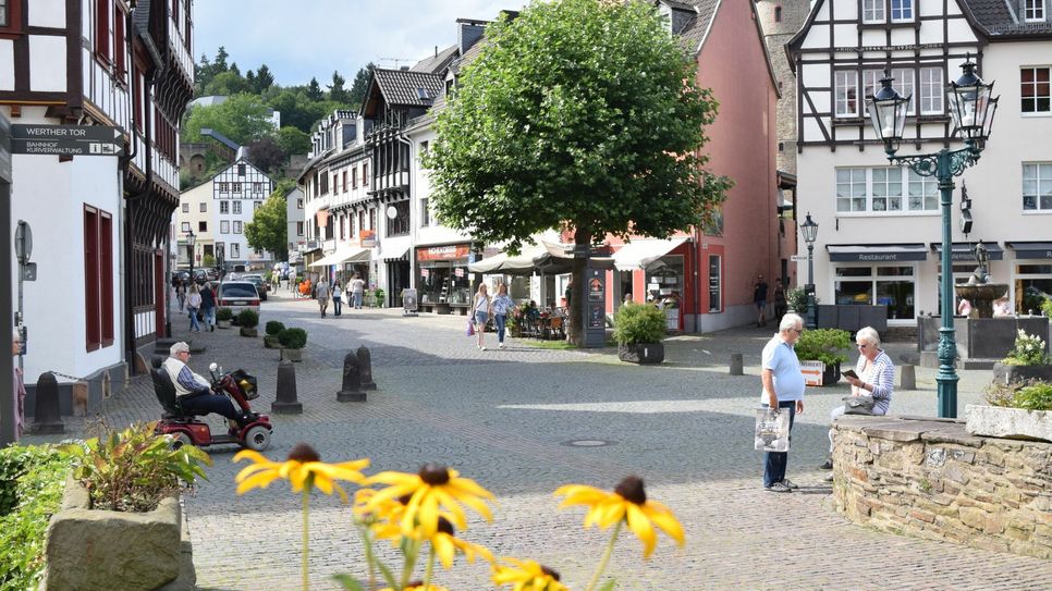 Die Türen der Geschäfte in Bad Münstereifel müssen zu bleiben. Foto: Breuer